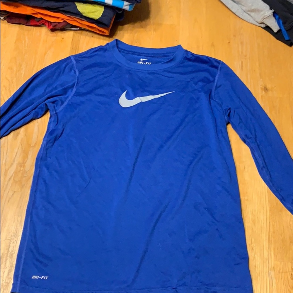 Nike dri fit Long sleeve shirt